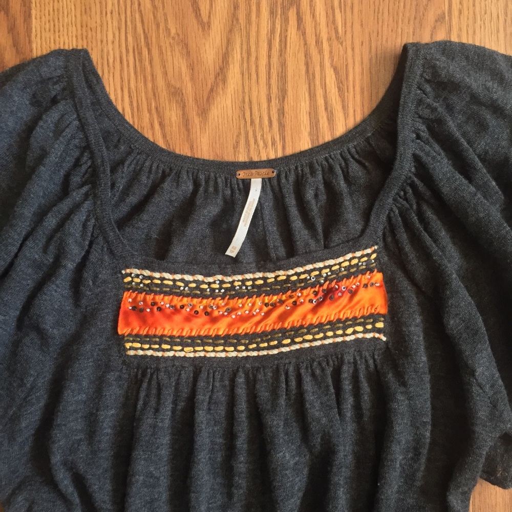Free People • Boho Chic Embroidered Flutter Tunic - Picture 4 of 9
